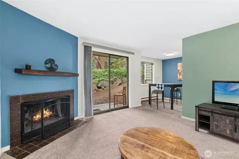5506 220th St SW #A102, Mountlake Terrace, WA 98043