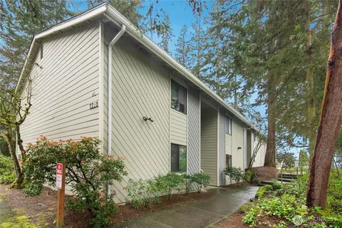5506 220th St SW #A102, Mountlake Terrace, WA 98043