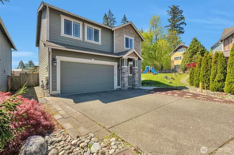 Exterior - 13112 27th Pl W, Everett, WA 98204 photo 2 of 4
