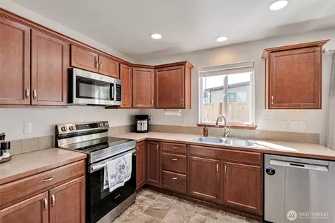 Kitchen - 13112 27th Pl W, Everett, WA 98204 photo 2 of 2