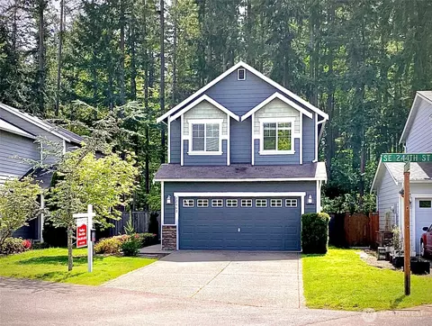 22463 SE 244th St, Maple Valley, WA 98038