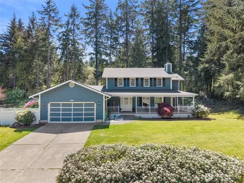 858 Illahee Dr, Fox Island, WA 98333