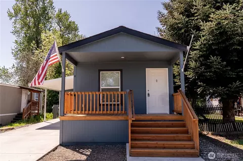 5600 Mt Solo Rd #14, Longview, WA 98632