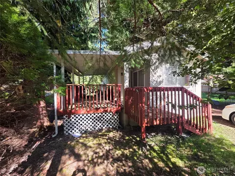 1160 E Lakeshore Dr W, Shelton, WA 98584