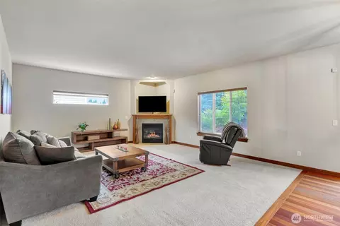 Living - 20225 194th Ave E, Orting, WA 98360 photo 2 of 2