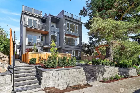 4142 44th Ave SW, Seattle, WA 98116