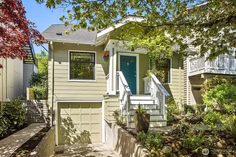 546 N 75th St, Seattle, WA 98103