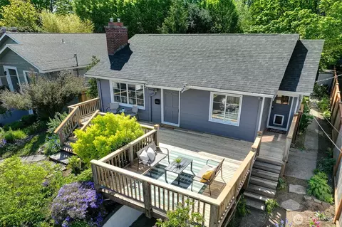 6827 36th Ave NE, Seattle, WA 98115