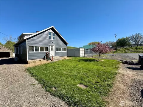 725 E Patit Ave, Dayton, WA 99328