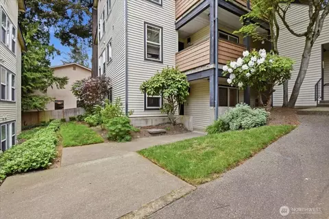 8615 238th St SW #C101, Edmonds, WA 98026