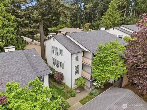 8615 238th St SW #C101, Edmonds, WA 98026