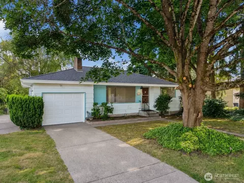 815 10th St NE, Auburn, WA 98002