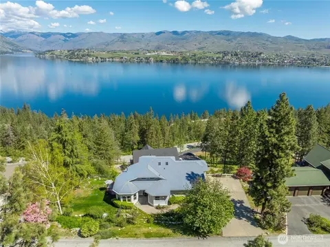 7420 Navarre Dr, Chelan, WA 98816