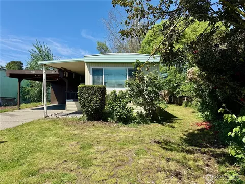 7121 49th St E #38, Fife, WA 98424