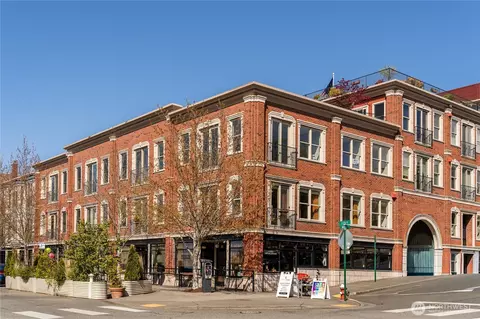1134 Finnegan Way #201, Bellingham, WA 98225