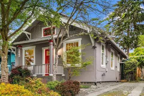 808 NW 64th St, Seattle, WA 98107