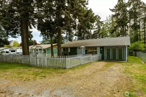 1167 Sparrow Dr, Oak Harbor, WA 98277