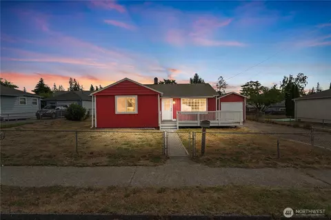 3236 Phillips Ave, Bremerton, WA 98310