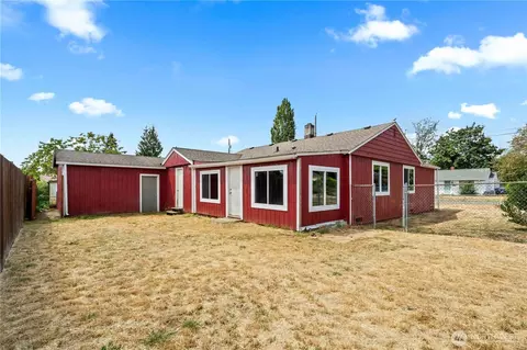 Exterior - 3236 Phillips Ave, Bremerton, WA 98310 photo 4 of 6