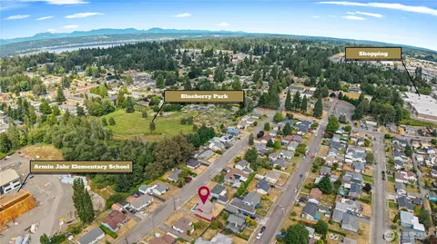 View/Area - 3236 Phillips Ave, Bremerton, WA 98310 photo 4 of 7