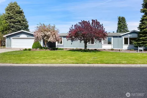 1435 E 4th St, Deer Park, WA 99006