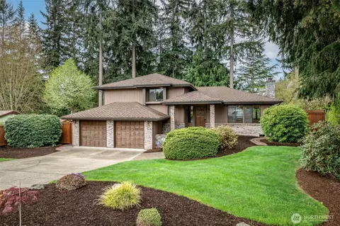 8822 121st St E, Puyallup, WA 98373