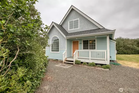 476 Trustee St SW, Ocean Shores, WA 98569