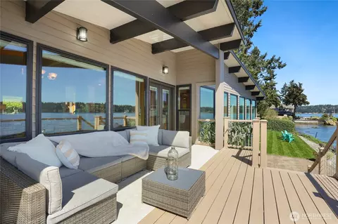 5187 Watauga Beach Dr E, Port Orchard, WA 98366