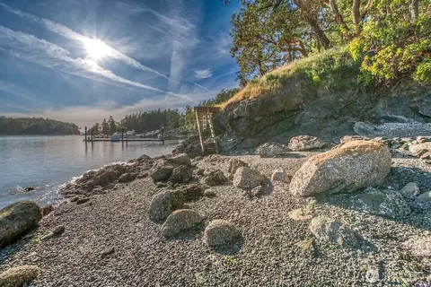 6998 Deer Harbor Rd, Orcas Island, WA 98245
