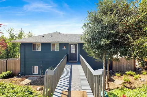 1818 35th St, Bellingham, WA 98229