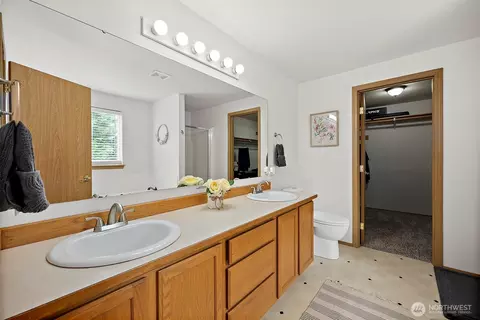 Bath - 20218 81st Avenue Ct E, Spanaway, WA 98387 photo 2 of 4