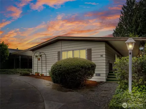 2500 S 370th St #96, Federal Way, WA 98003