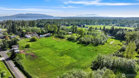 4167 Jones Ln, Bellingham, WA 98225