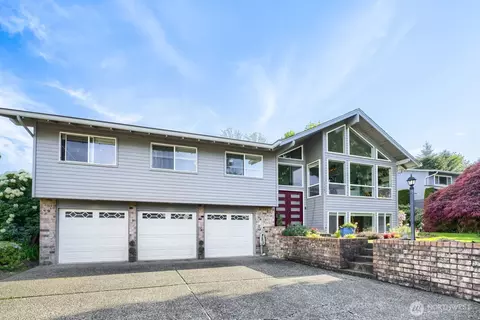13605 SE 251 Pl, Kent, WA 98042
