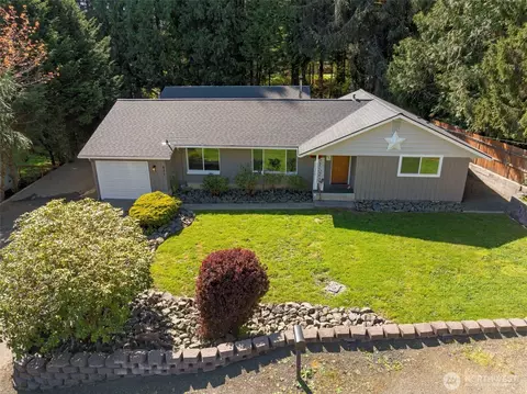 631 N 6th St, Montesano, WA 98563