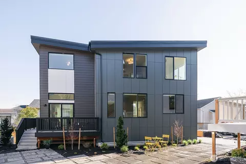 3007 S Dakota St, Seattle, WA 98108