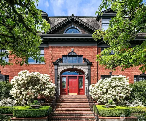 941 11th Ave E, Seattle, WA 98102