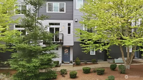 2225 NW Moraine Pl, Issaquah, WA 98027