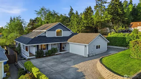 707 Gove St, Steilacoom, WA 98388