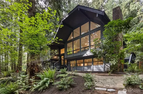 18126 NE 185th Pl, Woodinville, WA 98077