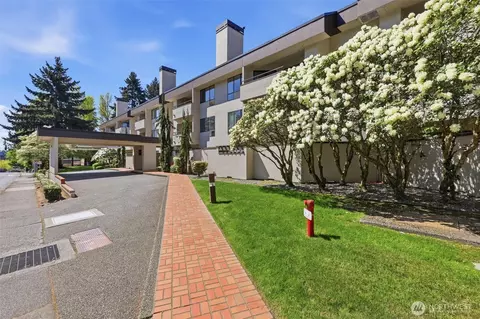 401 100th Ave NE #209, Bellevue, WA 98004