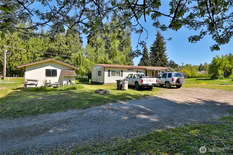 3220 Woodcock Rd, Sequim, WA 98382