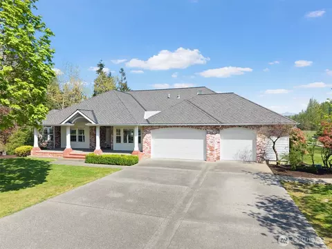 929 E Hemmi Rd, Everson, WA 98247