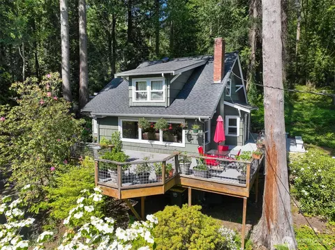 671 Chuckanut Dr N, Bellingham, WA 98229