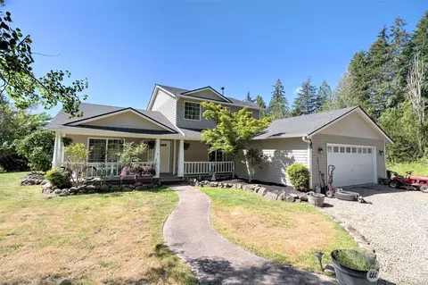361 N North Hill Rd, Hoodsport, WA 98548