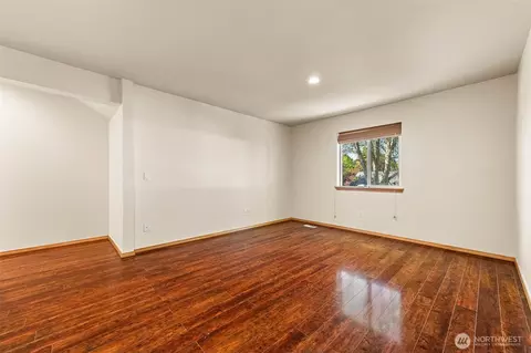Living - 7006 Radius Loop SE, Lacey, WA 98513 photo 6 of 6
