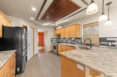 Kitchen - 7006 Radius Loop SE, Lacey, WA 98513 photo 2 of 3