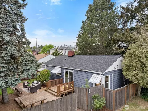 1309 N 85th St, Seattle, WA 98103