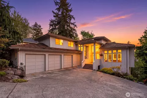 13032 204th Pl SE, Issaquah, WA 98027