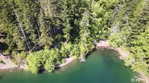 650 W Cushman Ridge Dr, Hoodsport, WA 98548